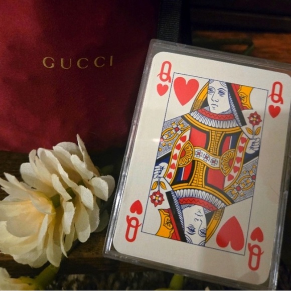 Gucci - Picture 2 of 4